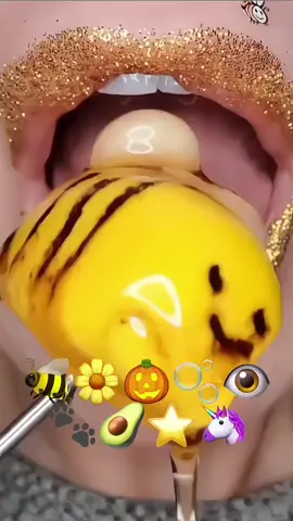 #openreq #satisfyinglips #asmrfood #makansesuaiemoji #xyzabc #tiktokpelitfyp 