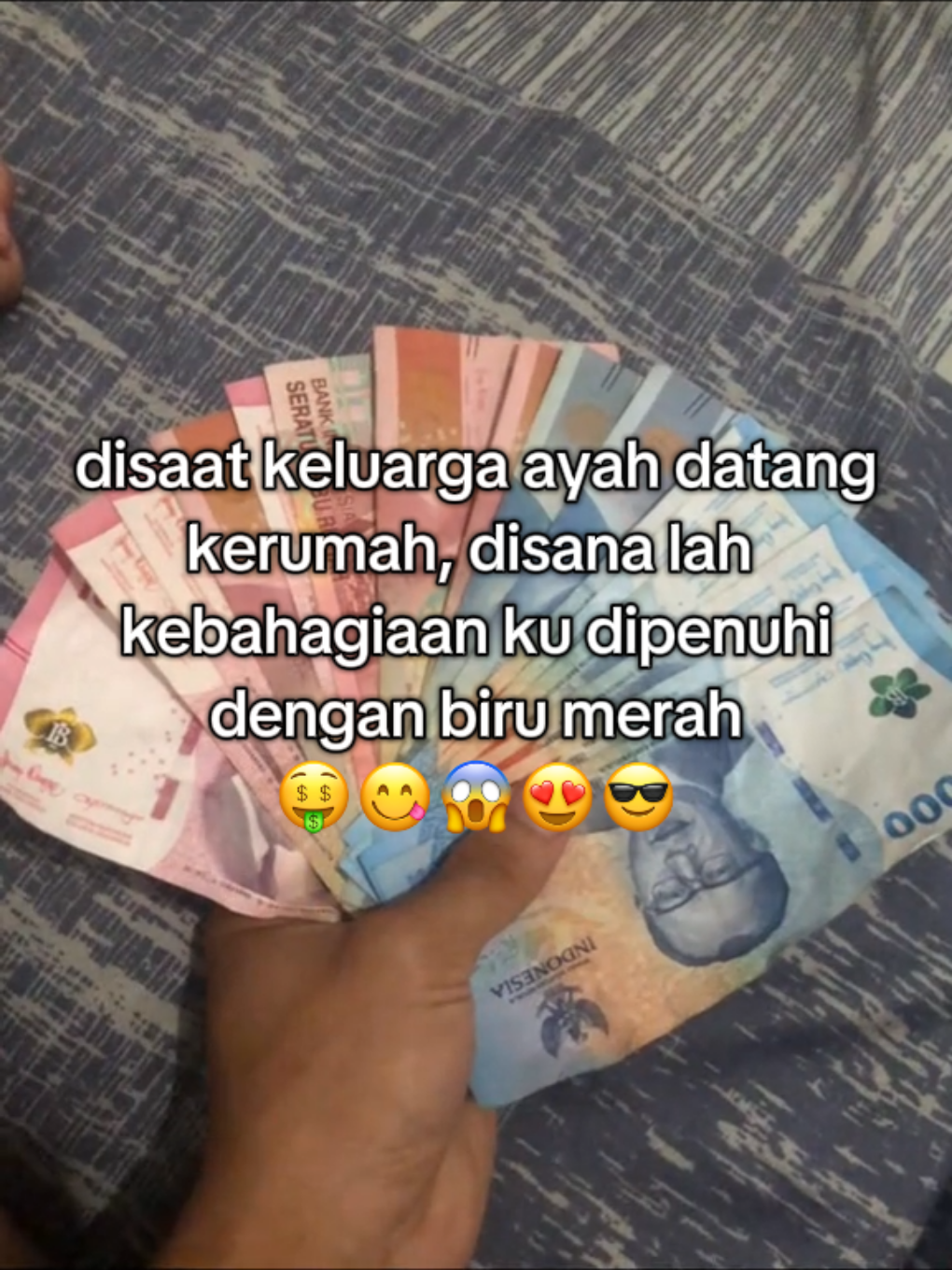 sumber uangg 🤑🤑🤑 #foryoupage #katakata #money #family #tiktok #fyp #xyzbca #life #happy 