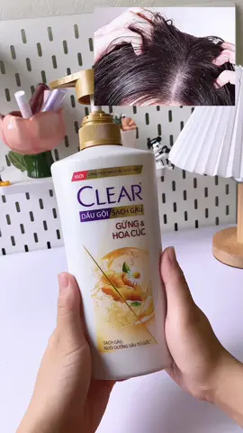 Sạch gàu với Clear gừng & hoa cúc#clear #hoptaccungunilever #cleargunghoacuc #daugoiclear #sachgau 