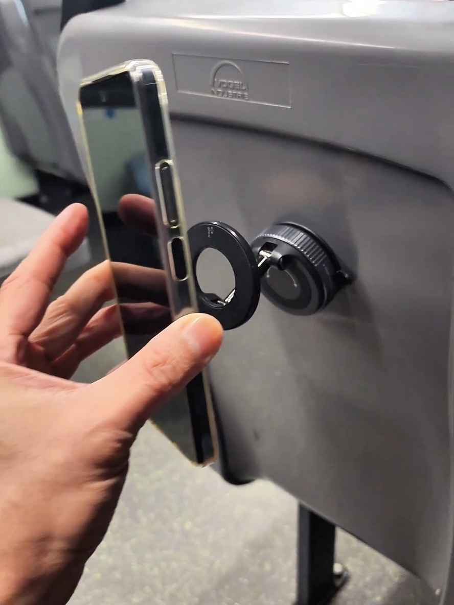 Strong Suction Versatile Magnetic Phone Holder! #phoneholder #magneticholder #suctioncupmount #carphoneholder 