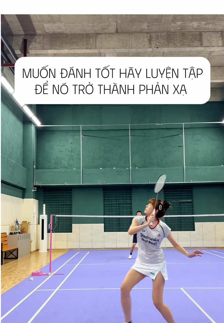 Muốn đánh tốt hãy luyện tập để nó trở thành phản xạ #badminton #caulong #badmintonun #badmintonlovers #badmintontiktok #badmintonplayer #kythuatcaulong #caulongphongtrao 