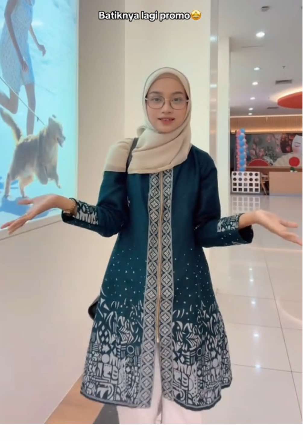 Tunik sutena warna ijo botolnya cakep banget😍 Yang aku pakai size M untuk tb 45 bb 158❤️