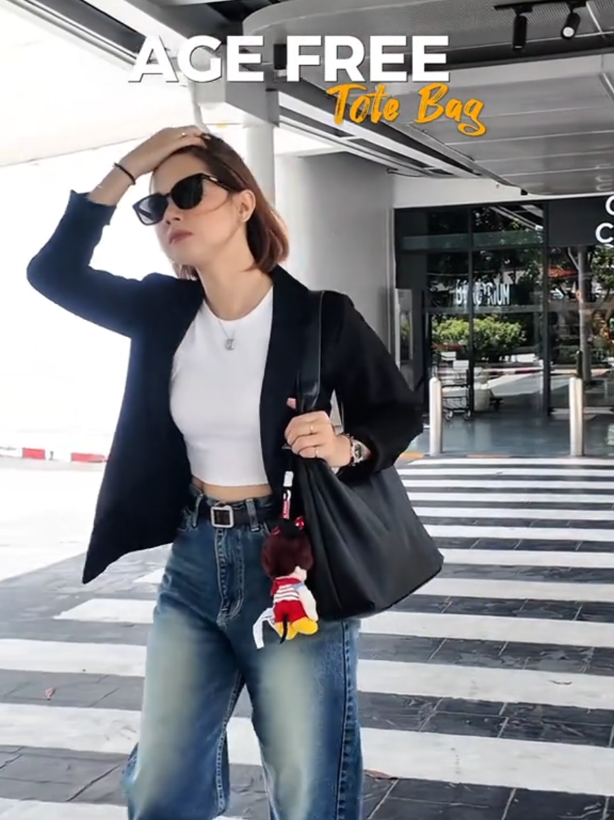 ตอบกลับ @jib...jubjib กระเป๋าโท้ทใบนี้ สวยแถมหนังนิ่มด้วยนะ กระเป๋า Age free  #กระเป๋าสะพายข้าง #กระเป๋าโท้ท #Agefree #agefreebag #shopkubken #ช้อปกับเคน #tiktokครีเอเตอร์ #tiktokviral 