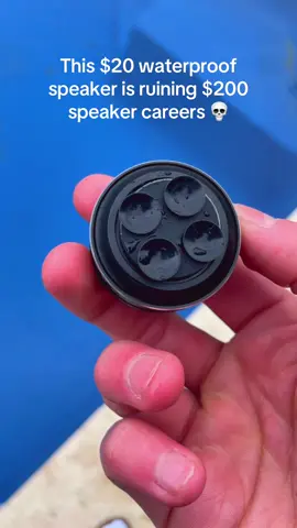 Underwater next? 😳 #portablespeaker #bluetooth #musica #rap #bass #minispeaker #waterproof 