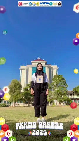 Di balik setiap gerakan ada semangat mahasiswa baru.Ini bukan sekadar menari tapi tentang berani tampil,berani mengekspresikan diri, dan siap melangkah ke dunia baru. Universitas Trunojoyo Madura bukan hanya tempat belajar, tapi ruang untuk tumbuh, bergerak, dan bersuara. @PKKMB SAKERA UTM @BEM KM UTM 2025 @S H E R L Y🌷  #TrunojoyoMuda25 
 #FypUTM 
 #UnggulTangguhMandiri	
 #PKKMBSakera25 
 #Kampusberdampak 
 #TumbuhBersamaBerdampakSelamanya	
 #Mahasiswautm 
 #UniversitasTrunojoyoMadura 
 #UTMBerdampak