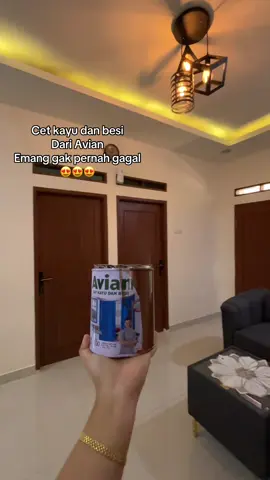 Samaan cet nya bisa cek di keranjang kuning😍😍😍#cetkayubesi #catavian 