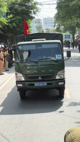 cảm ơn các bạn đã chào đón chúng tôi nha🇻🇳 #a80#xh#cand 