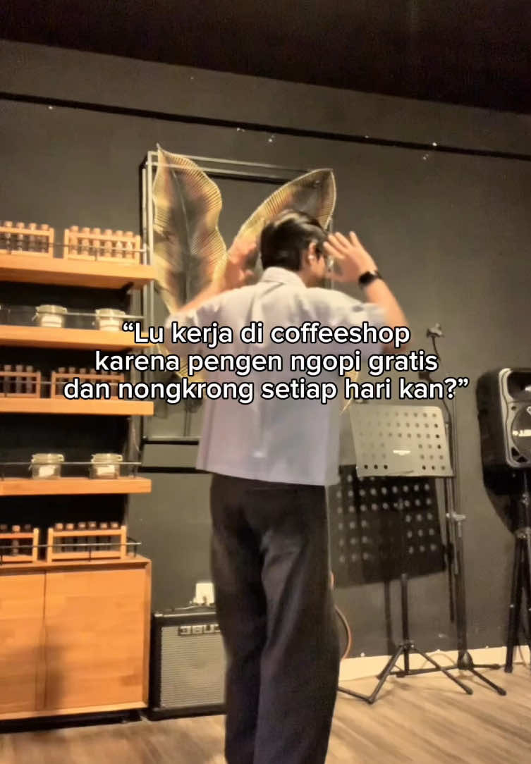 Ngaku kalian🫵 #Vlog #barista #baristalife #baristavlog #fyp #foryoupage #life #coffee 