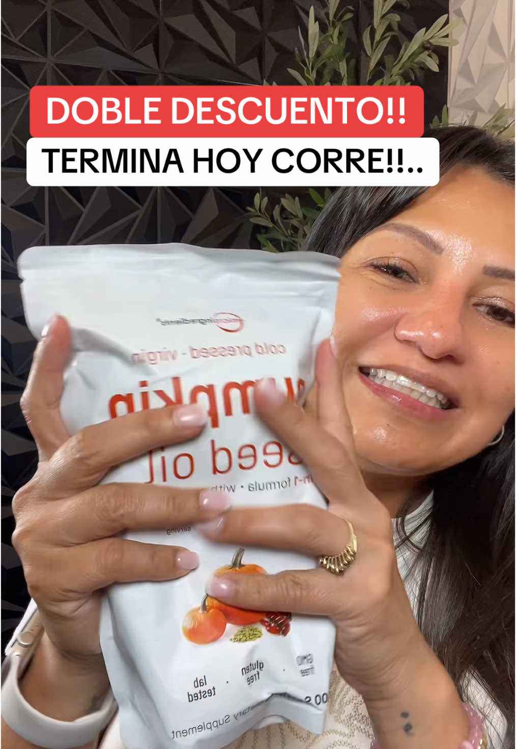 Pumpkin seed oil aceite de semilla de calabaza microingredientes mujer 34+ Vitamins supplements * Disclaimer precios varían de acuerdo a  promociones, descuentos y oferta * #mujer #tiktokshop #tiktokdeals  #tiktokshopdealsforyoudays #tiktokcreatorpicks #gummies #supplement  #tiktokshopcreatorpicks #dealsforyoudays #vitamins  #tiktokfinds #whattiktokmademebuyit #supplements             #tiktokmademebuyit #viralproducts #spotlightfinds #whattiktokmademebuyit #tiktokshopbacktoschool #microingredients #metabokismo #semillasdecalabaza 