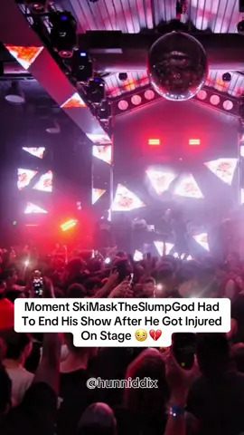 Why Would That Fan Throw Baby Oil On Stage Bru 😦🤦🏽 #skimasktheslumpgod #xxxtentacion #xxxtentación #concerts #rap #concerts  @Ski Mask The Slump God 
