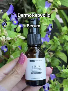 This serum is have 10% Niacinamide 3% Tranexamic Acid 2% Alpha Arbutin with Ultra White Formula this serum helps lighten your dark spots and regulate oil!! #dermorepubliq #dermorepubliqserum #serum #niacinamideserum #darkspotstreatment #oilyfaceproblems #skincareph #fypage #fypシ゚viral 