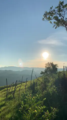Best View🍃 #naturelovers  #naturetiktok  #travel #traveltiktok  #travelbucketlist  #naturemusic  #backgroundmusic  #acoustic  #fyppppppppppppppppppppppp 