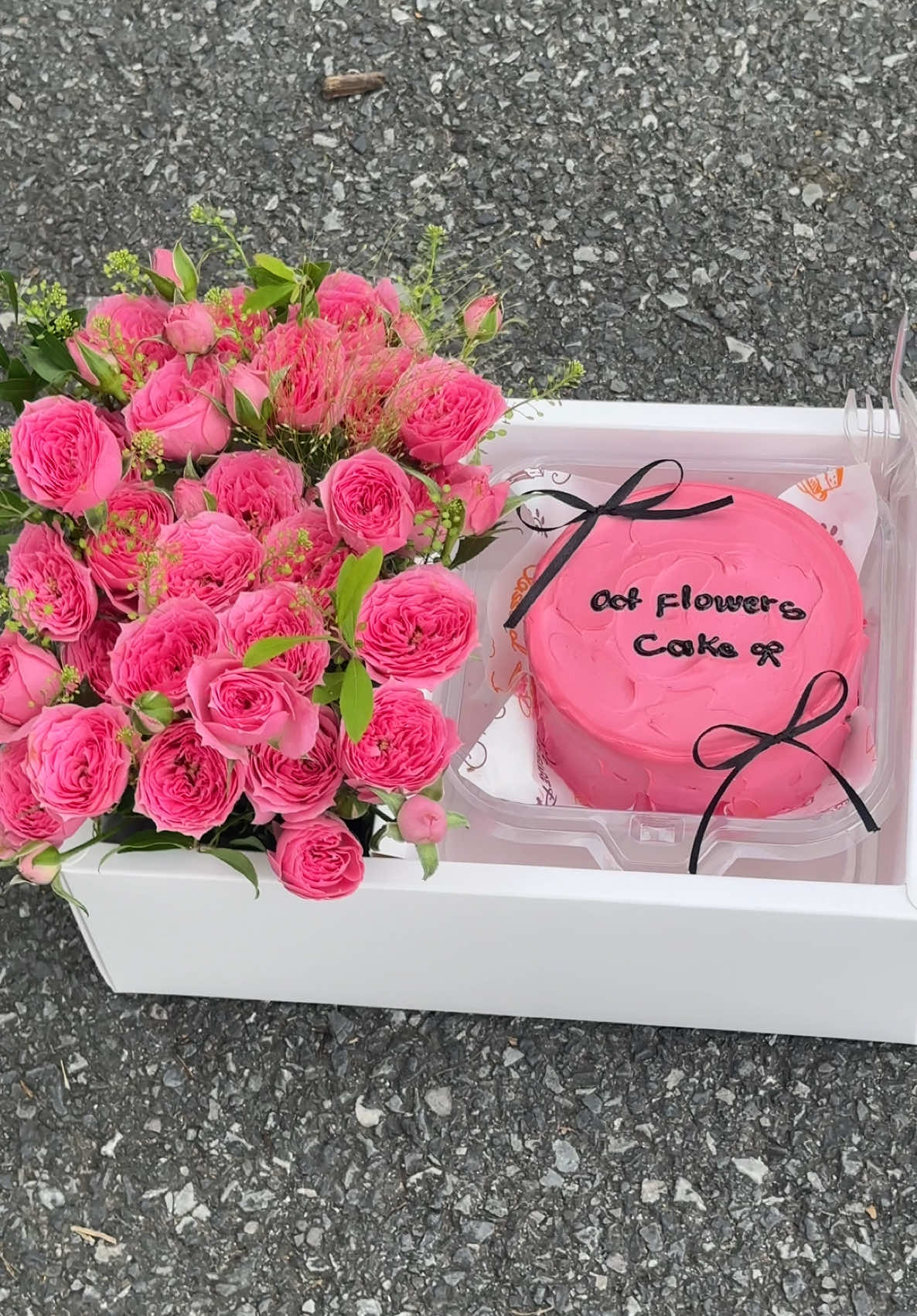 🎀 Hồng sophia phiên bản khác 💗 #xuhuong #viral #sethoavabanh #giaitri #hoatuoi #foryou #trending #flowers #banhkem #banhsinhnhat #cakebox 