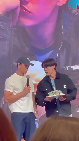 Semoga kalian langgeng ya? Sayang kalian banyak banyak❤🫶 cr video iminnnaa #jossgawin #josswayar #gawincaskey #28thcatskeysdiner #gawin28thbday 