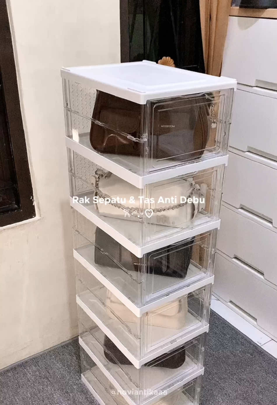 Tas jadi rapih & ga berdebu lagi😍🤎 #rakserbaguna #raksusun #rakakrilik #raktransparan #raksepatu #raktas #fyp 