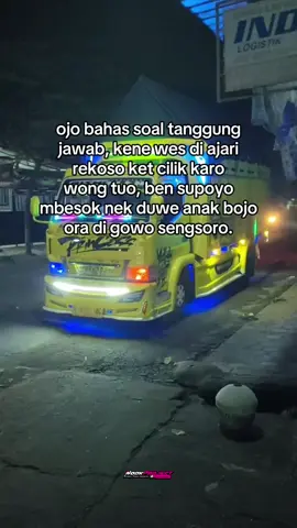 benora melu sorone #truck #trukmaniaindonesia #trukoleng #truklovers #trukmodifikasi #trucklife #trukmania #trucksad #truksad #truksadstory #sodrekersindonesia #sodrekers #sodrekerskampungpesilat #sodrekersmadiun #callmendok #madiun24jam #fyp #fypシ゚ #CapCut 