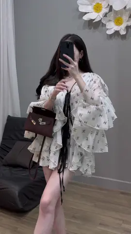 Tình yêu như một canh bạc, người thắng ván cược Là người không chơiiii….☺️
