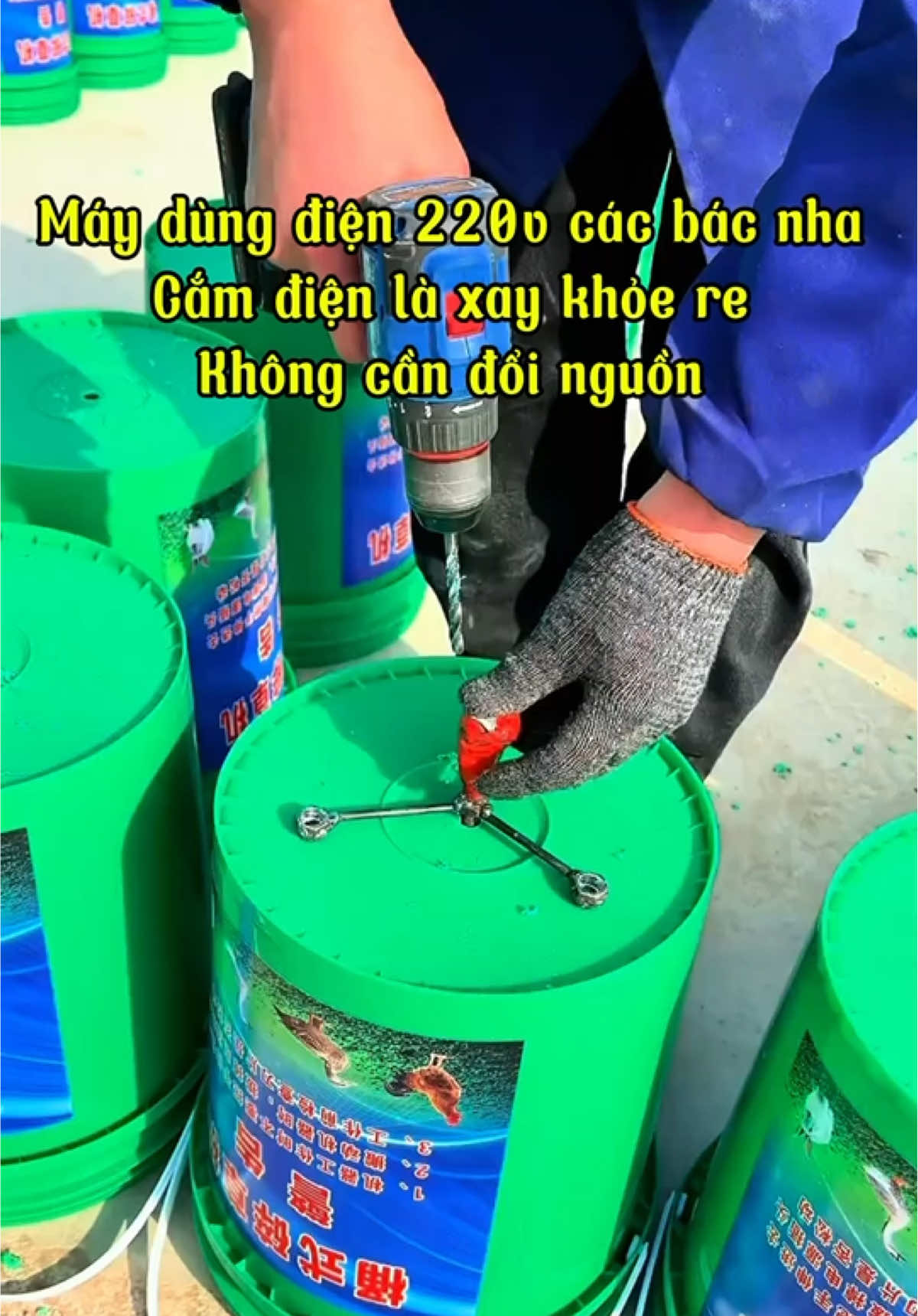 Các bác dùng điện dân dụng 220v, cắm điện là xay khoẻ re #xhtiktok #fyp #mayxaythucanchannuoi #mayxayraucu #mayxaydanang #dungcuchannuoi #mayxay #tienloi #trangtraiga #channuoi #xuhuong 