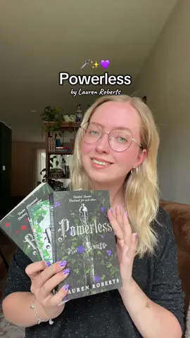 Deze serie is geweldig, dus zet hem heel snel op je tbr als dat nog niet het geval is 😍 Also, ik heb deze video al maanden (sinds april) in mijn concepten staan? En ben dit gewoon vergeten te posten?? #powerless #laurenroberts #bookish #BookTok #bookrecommendations 