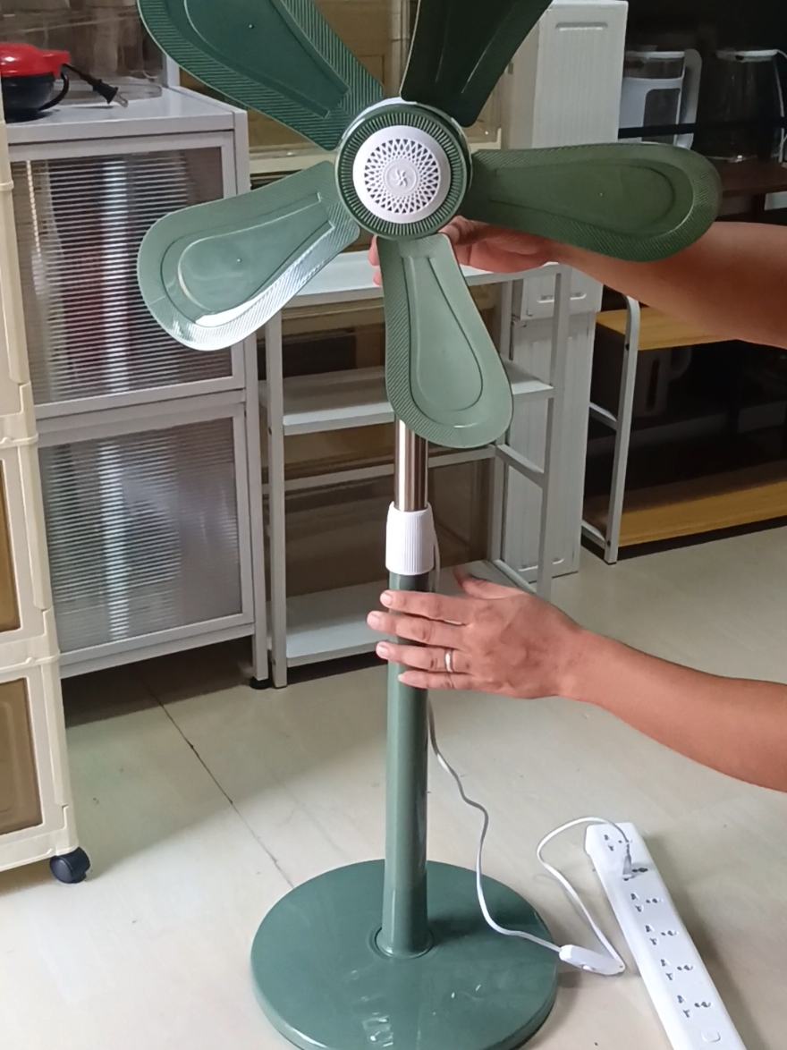 electric fan na matipid lang sa kuryente! #electricfan #standfan #efan #fan #fans #portable #energysaving #affordable 
