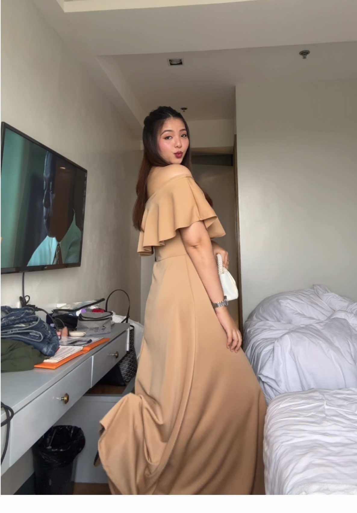 Dress link in the yellow bag! 🤎 #fyp #bridesmaidsdresses #fypage 