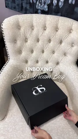 Let’s unboxing your dream bag!Be part of history join us as we set the record for the Fastest Handbag Sales Value in a Livestream Sale 2025 Recognised by the Malaysia Book of Records.