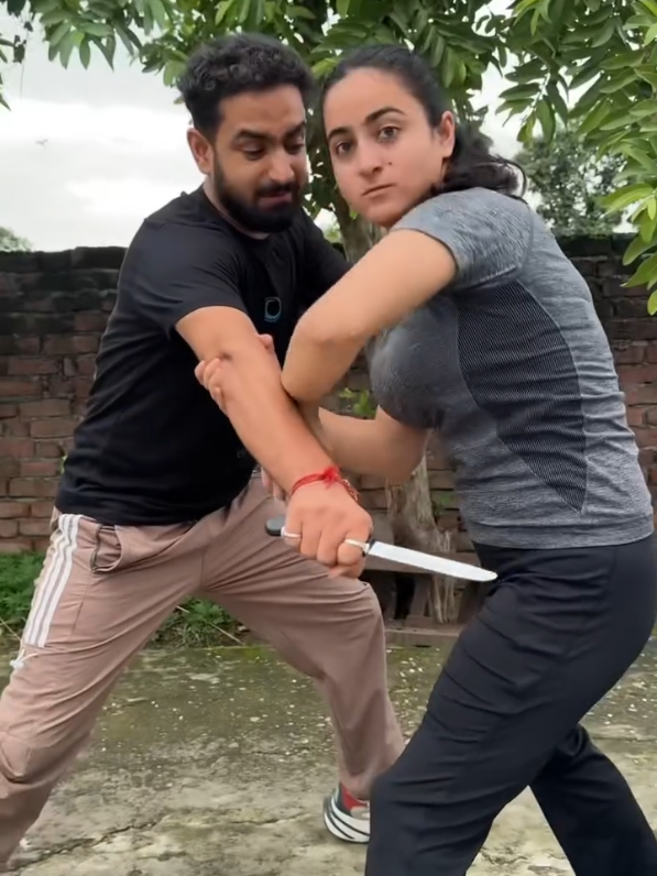 #1 when someone against knife attack [self-defense technique against knife attack]  #selfdefense #kravmaga #martialart #kickboxing #boxing #judo #karate
