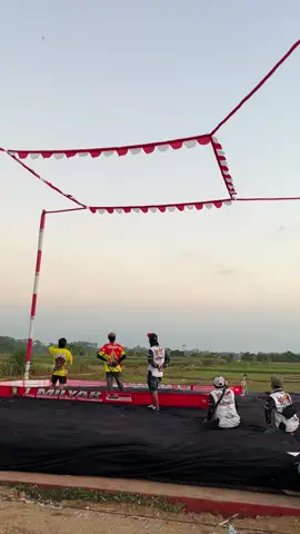 Garong JR Mengilla 💣  Juara 🥇🏆 Bob Tiket 2 JT Lapak Gondosari Silirejo🔥💣 #garongjr  #merpati  #merpatikolong  #merpatiku  #merptikolongmania  #merpatikolongbebas  #merpatikolongmeja  #merpatikolongindonesia  #merpatikolongjogja  #storymerpati  #merpatilovers  #fyppppppppppppppppppppppp #fypage #fypシ゚viral #fypシ゚ 