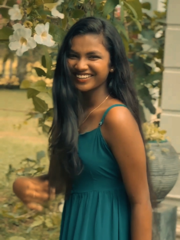 ජීවිතේ ලස්සනම දවස් එන්නෙ ඉස්සරහට 💖🍃#CapCut #sneha #fyppppppppppppppppppppppp#charudevi #beauty #viral @Dinindu Lakshan 