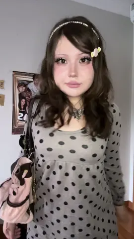 wearing this polka dot top for the 1000th time #outfit #OOTD #fitcheck 