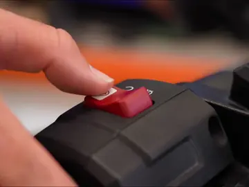 You WILL NOT believe what the new Goldwing can do#bikesandbeards #harleydavidson 