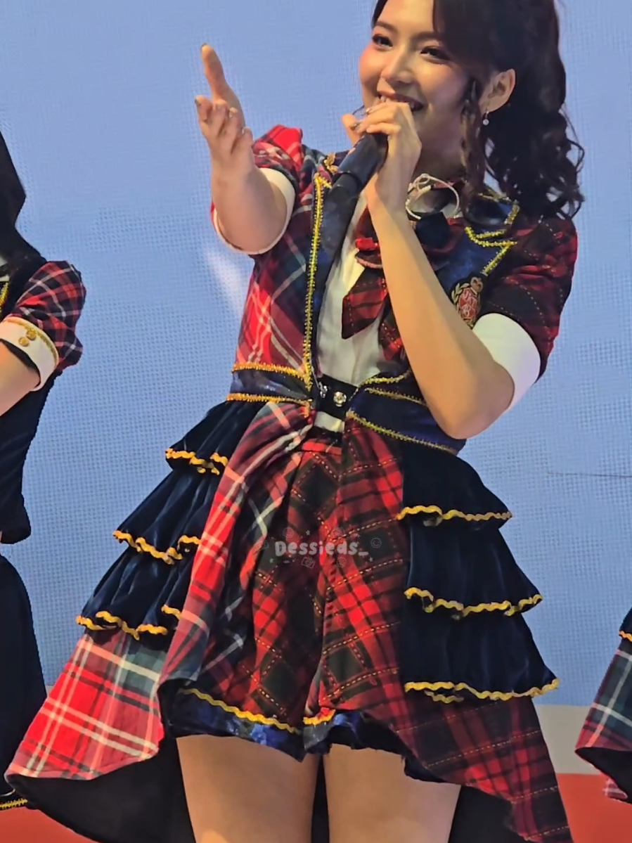 Fancam Gracia - Pesawat Kertas 365 Hari @ Daihatsu GIIAS 2025 #jkt48 #graciajkt48 @gracia jkt48 