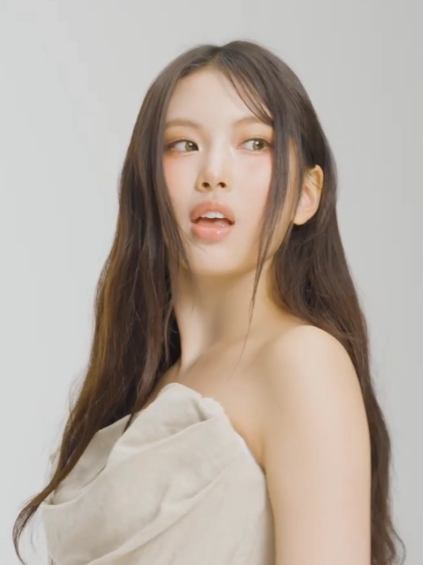 hyein so pretty omg 😭 #hyein #newjeans #NJZ 