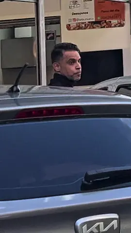 Comenta la palabra “Liga” si quieres unirte a nuestra comunidad de negocios😎🔥🔥 Entrevisté a dos abogados de negocios que asesoran empresarios en su firma “cámara de abogados”😎 sobre leyes fiscales y financieras, le pregunté qué es lo primero que notan cuando hablan con un empresario exitoso y me respondieron: “no esperan por momentos perfectos, esperan por momentos oportunos” y “más fácil # un socio en amigo que un amigo en socio”.😎💎🦈 #emprendimiento #negocios #Ligadelosaudaces #Audaces #sabiduria 