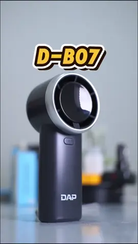 Gerah itu sudah pasti, tapi solusinya kipas ini.  D-B07 Yang sangat ringan dan mudah untuk di bawa kemanapun‼️🔥#kipasanginportable #dapindonesia #foryoupage #trending 