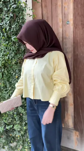 Baju Kuning soft emg secantik itu 🫶🏻💛 #OOTD #kemejawanita #blouse #fyp #ootdhijab 