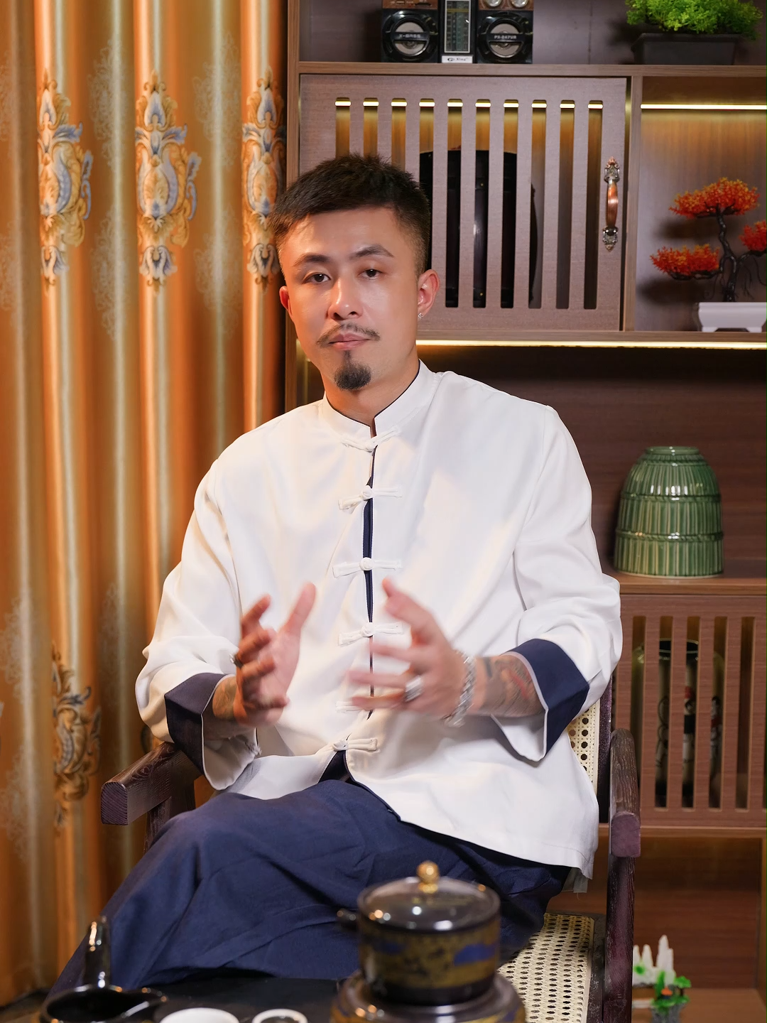 Kết nối tiểu sử hoặc góc trái