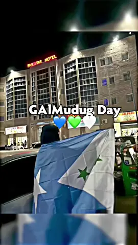 sandkan ma hurdosin qarabo😂👋🏻 #galmudugnimo💙🤍💚  #galmudug_people_one_love  #galmudug💙💨💚  #galmudugnimo💙🤍💚  @Ina Ahmettttt🐅 #galmudugnimo💙🤍💚 