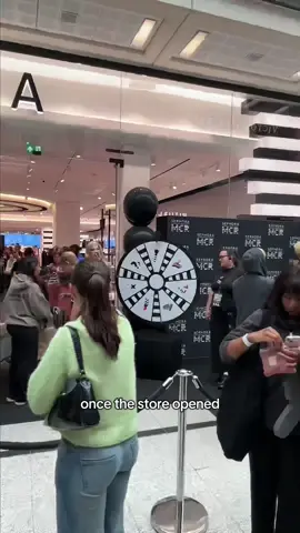 Manchester Sephora opening day vlog, was it worth the wait?  @Sephora UK  #manchester #sephora #openingday #goodiebag 