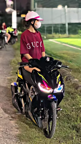 Quay lén cô ấy 🤭#rs150rvietnam🇻🇳offici #winnerxv2dokieng #xuhuongtiktok 