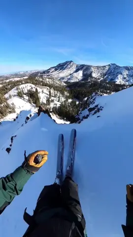 Insane ski line 😍😍😍 #ski #skiing #skitrip #skis #skitok #skitiktok #skiingtiktok