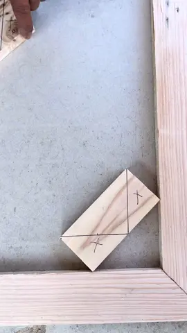 teknik untuk merapikan kayu di sudut #wood #triktukang #ide #CapCut #triktukangcerdas 