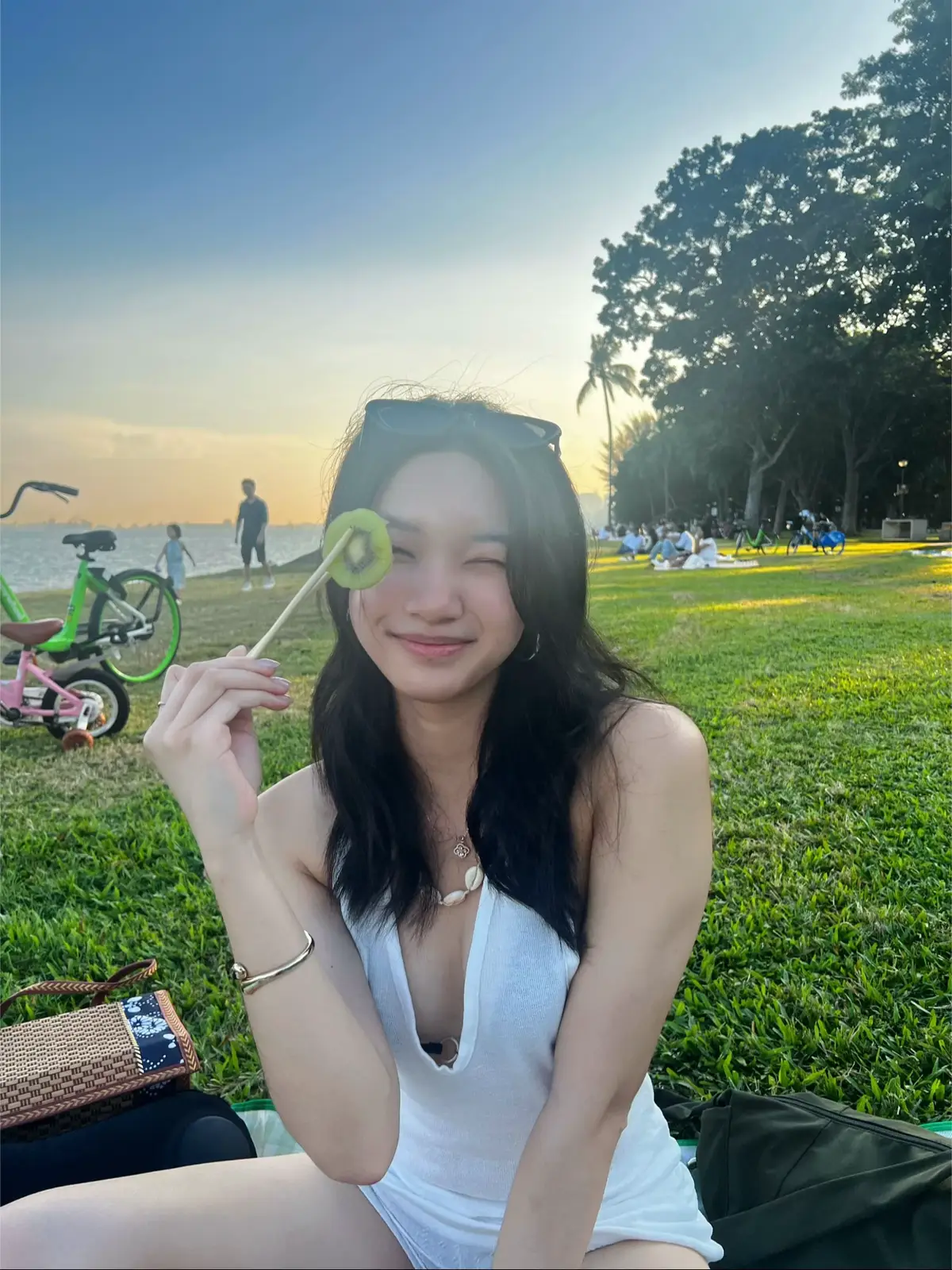 You’re the kiwi of my eye 🤍🥺🥝  #beachvibes #ocean #sunny 