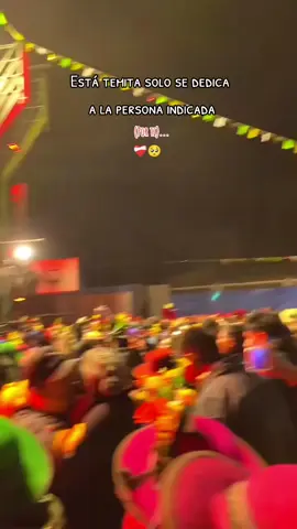 Por ti....🎶🥺❤️‍🩹 #fypシ゚viraltiktok #paratii #videosparadedicar😍 #estados #chinitodelande🎙️🎶🎵 #porti #foryoupage #concierto #contenido #ichuña_moquegua_perú✨💚 #fiestapatronal 