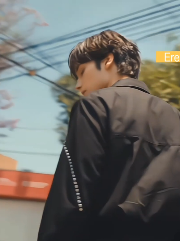 Huening hermano ya eres mexicano 🇲🇽🇲🇽 #txt #hueningkai #tomorrow_x_together 