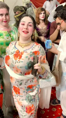 #foryou #foryoupage #viralvideo #💕💕✌🏻✌🏻✌🏻 #💋💋💋💋 #🌹🌹🌹🌹 #✌️💕💕💕💕✌🏻 