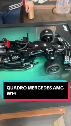 Quadro Mercedes AMG W14 com acrílico, resultado incrível. Disponível na BrickVerse! #lego #f1 #formula1 