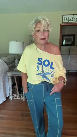 These are gonna be THE pants for fall! 🍂 #fallstyle #loungepants #styletok #comfystyle #styleinspo #casual #casualstyle #dealsforyoudays #tiktokshopcreatorpicks #over40 #tiktokshopbacktoschool #over50 #comfypants #casualpants #affordablestyle @TanmingFashion 