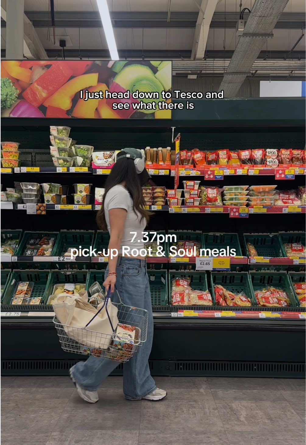 ad a realistic evening in my life as a girl who’s all about convenience and loves a delicious veggie dinner, thank you Root & Soul🌱🥕🍅   @Tesco #Tesco #rootandsoul #tesco #ad 