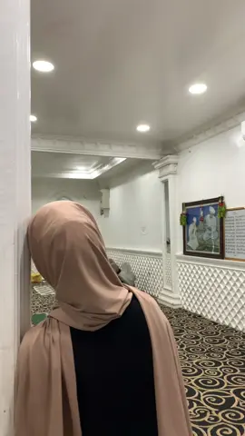 soon yg akan datang bersandarnya didepan ka'bah, aamiin 🤍  #4u #fyp #foryoupage #sekumpul #bersandar #abayastyle #trending 